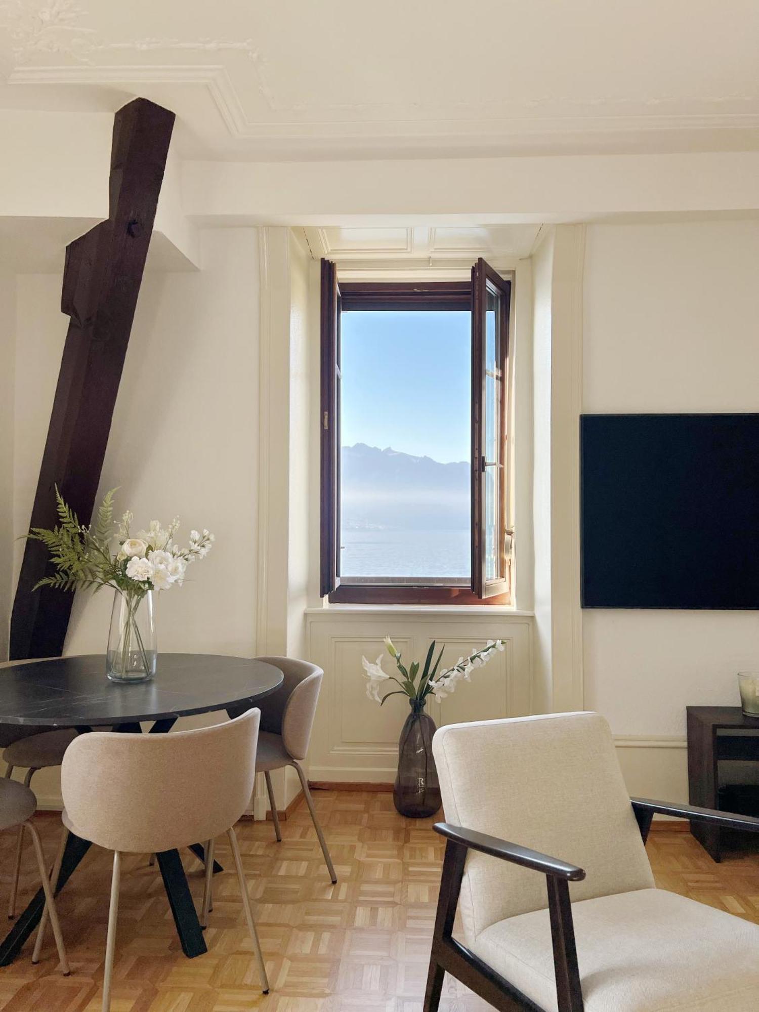 Montreux Riviera Suite Waterfront 3 Bedrooms Private Parking Buitenkant foto