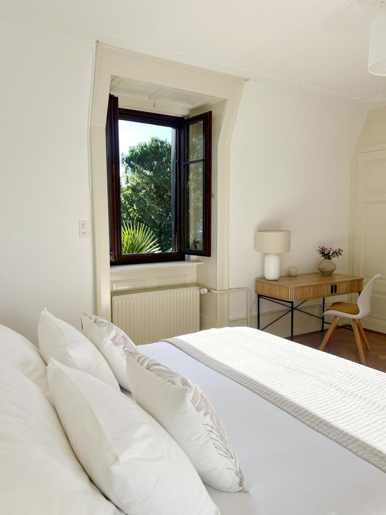 Montreux Riviera Suite Waterfront 3 Bedrooms Private Parking Buitenkant foto
